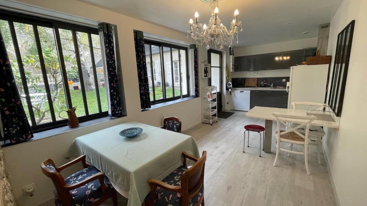 Apartamento Au Puits De L'Abbaye Bourges Exterior foto