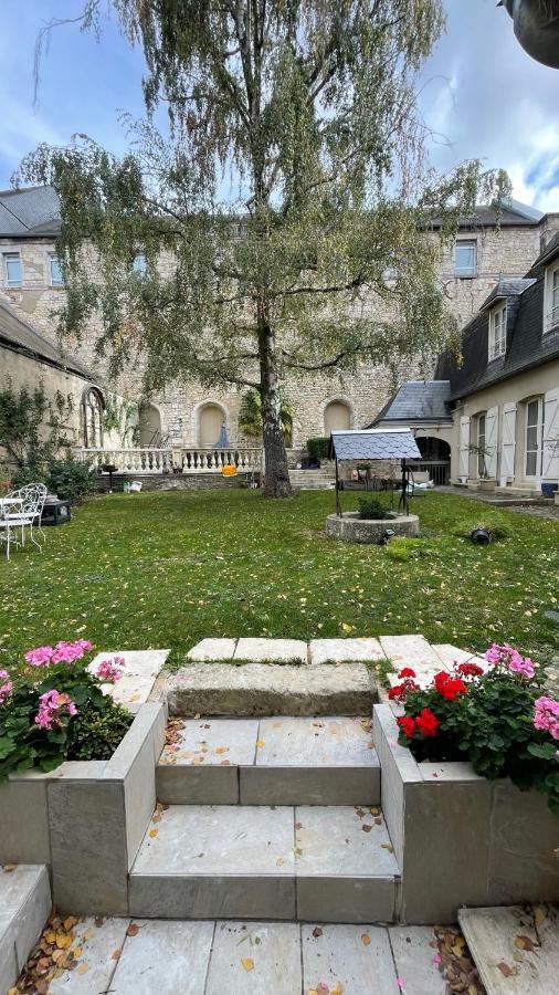 Apartamento Au Puits De L'Abbaye Bourges Exterior foto