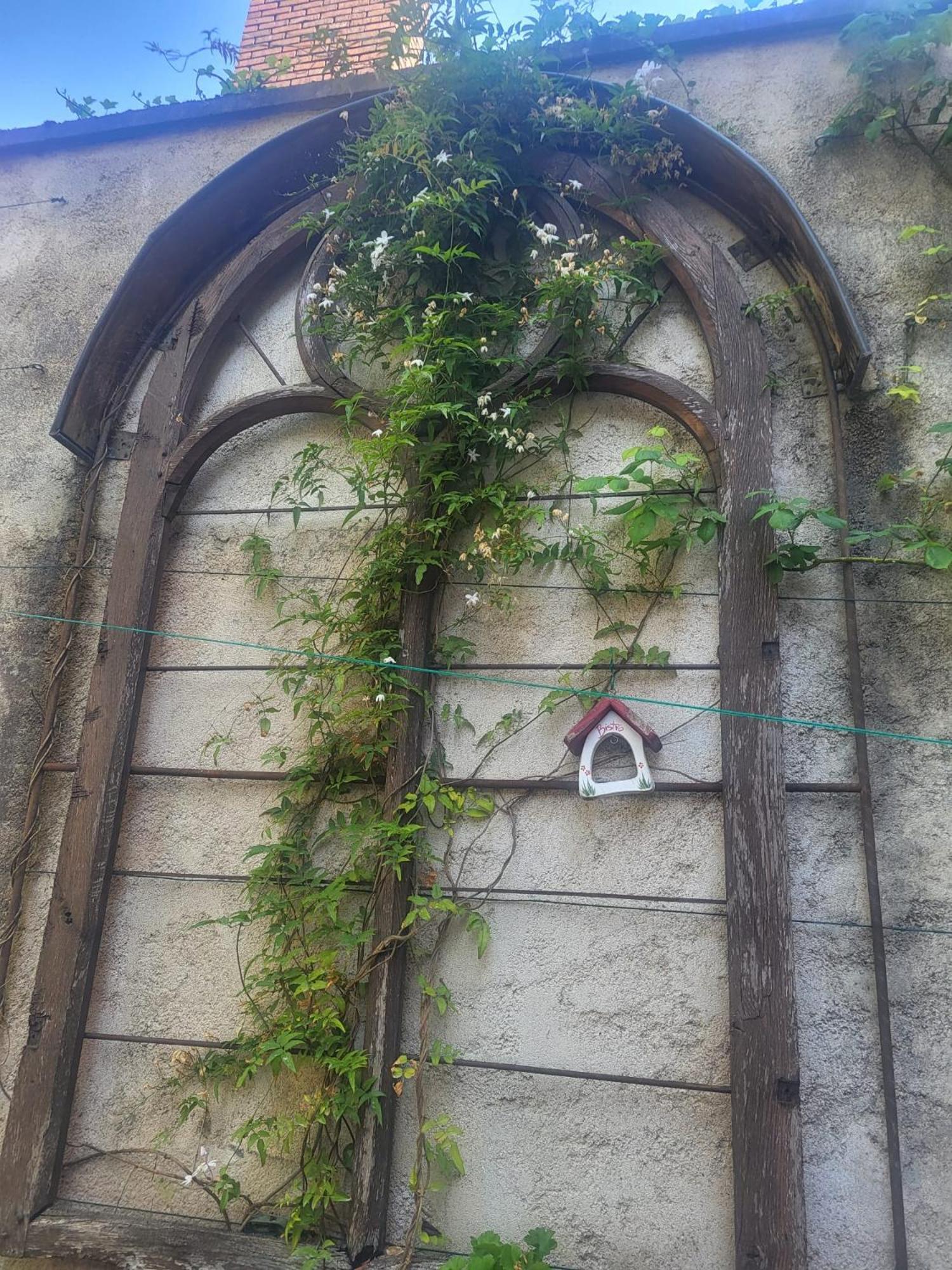 Apartamento Au Puits De L'Abbaye Bourges Exterior foto